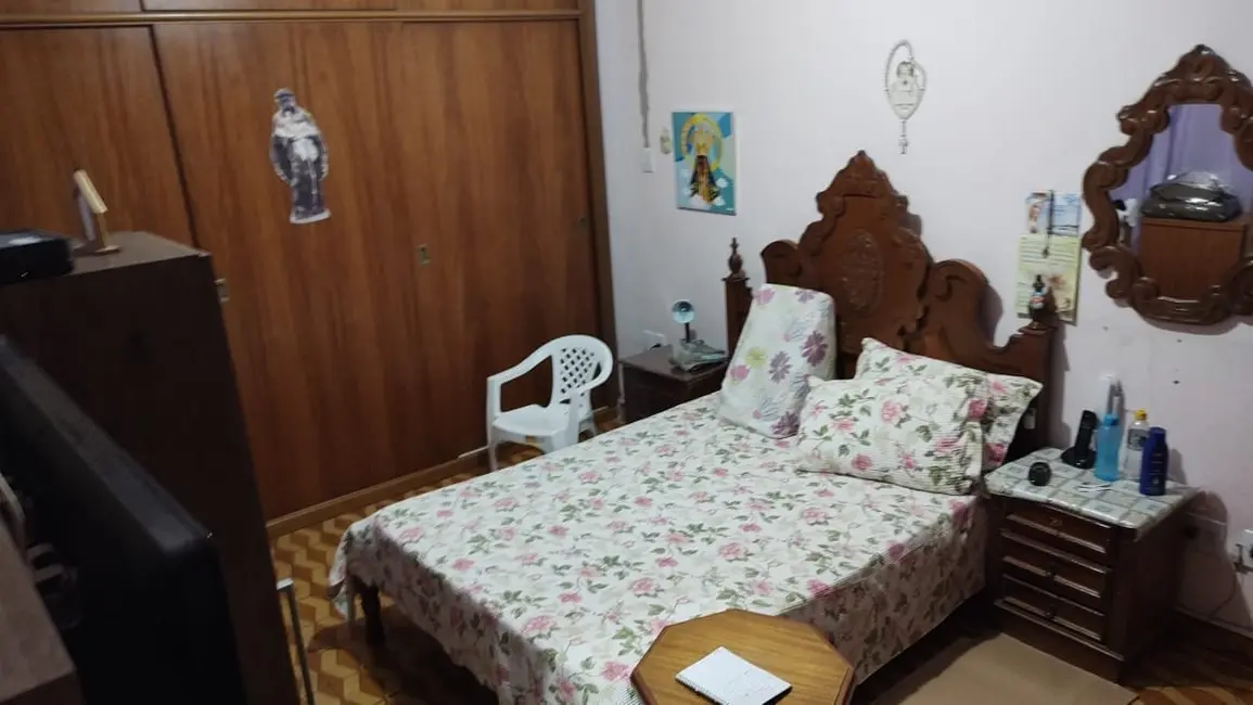 Foto 3 de Sobrado com 3 quartos à venda, 196m2 em Centro, Aparecida - SP