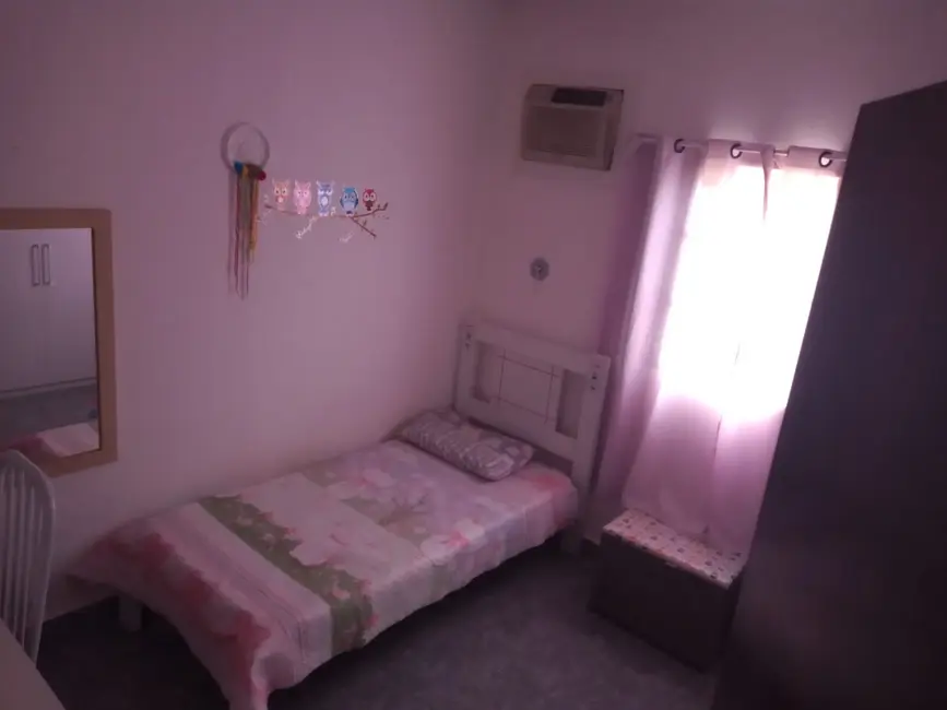 Foto 6 de Casa com 4 quartos à venda, 300m2 em Parque São Domingos, Pindamonhangaba - SP