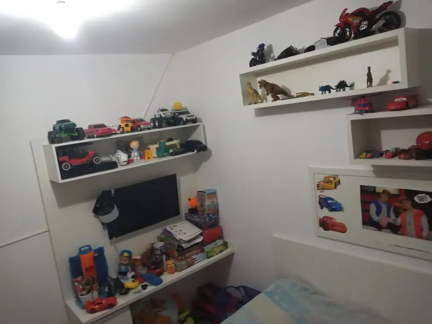 Foto 5 de Casa com 4 quartos à venda, 300m2 em Parque São Domingos, Pindamonhangaba - SP