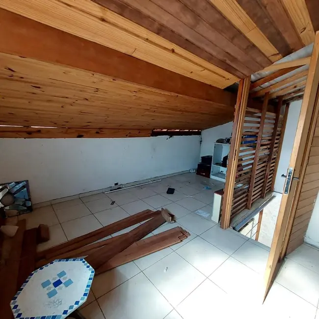 Foto 1 de Casa com 3 quartos à venda, 110m2 em Jardim Garcez, Taubate - SP