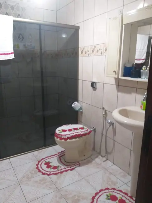 Foto 4 de Sobrado com 3 quartos à venda, 182m2 em Residencial Pasin, Pindamonhangaba - SP