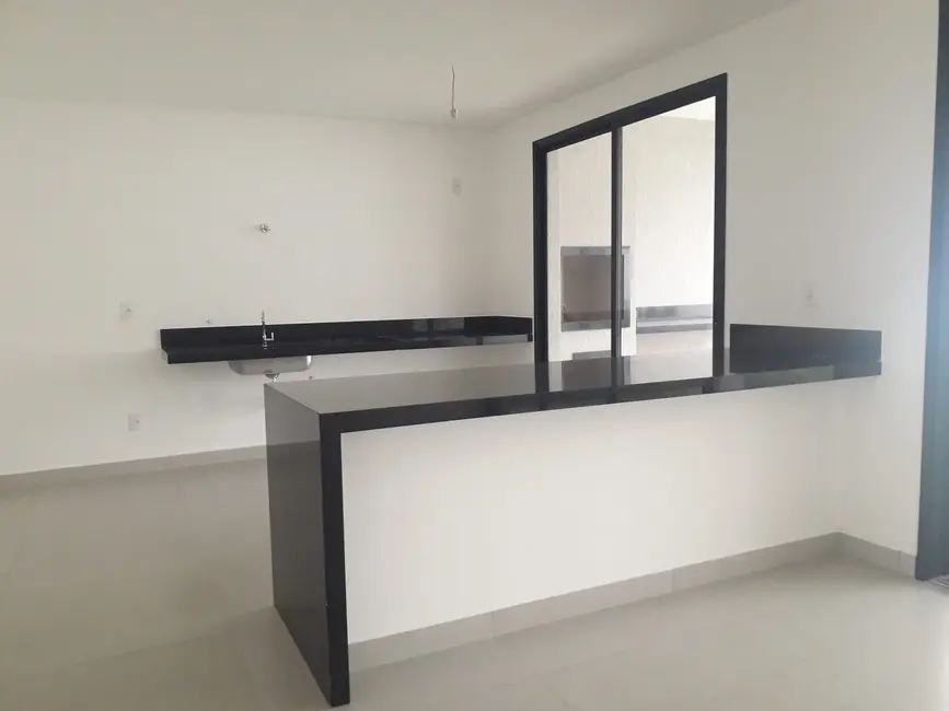 Foto 3 de Casa de Condomínio com 3 quartos à venda, 242m2 em Taubate - SP