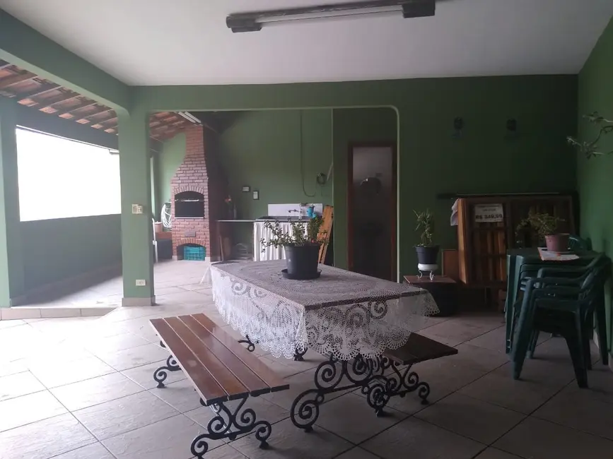 Foto 5 de Sobrado com 3 quartos à venda, 260m2 em Vila São Geraldo, Taubate - SP