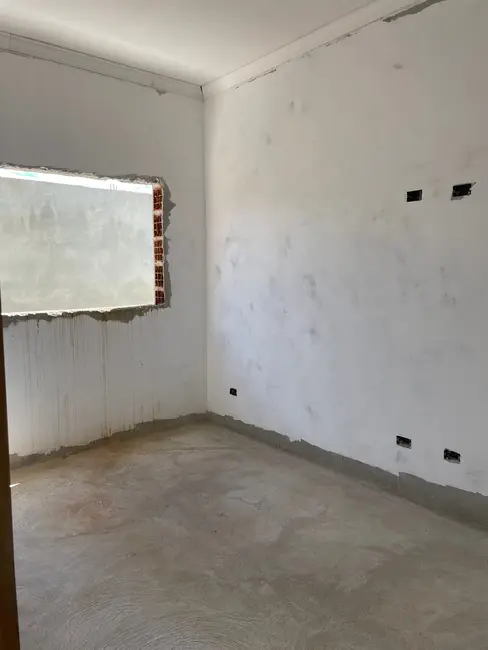 Foto 9 de Casa com 2 quartos à venda, 70m2 em Pindamonhangaba - SP