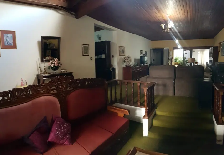 Foto 3 de Casa com 7 quartos à venda, 532m2 em Pindamonhangaba - SP