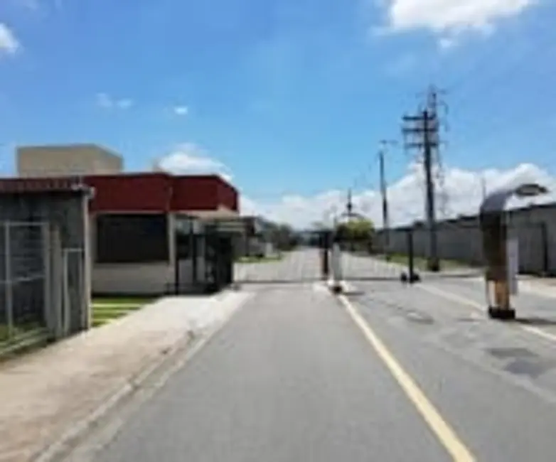 Foto 2 de Casa com 2 quartos à venda, 80m2 em Condomínio Residencial e Comercial Laguna, Pindamonhangaba - SP