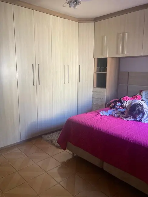 Foto 6 de Casa com 2 quartos à venda, 240m2 em Alto São Pedro, Taubate - SP