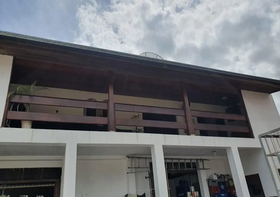 Foto 6 de Sobrado com 3 quartos à venda, 237m2 em Loteamento Residencial Andrade, Pindamonhangaba - SP