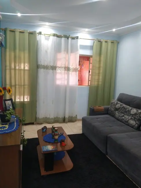 Foto 3 de Casa com 1 quarto à venda, 58m2 em Residencial Estoril, Taubate - SP