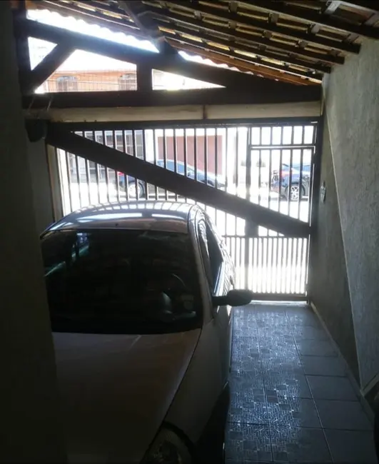 Foto 1 de Casa com 4 quartos à venda, 160m2 em Taubate - SP