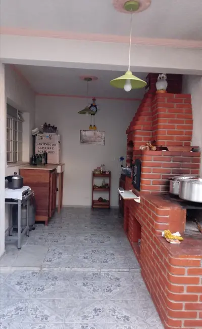 Foto 3 de Casa com 4 quartos à venda, 160m2 em Taubate - SP
