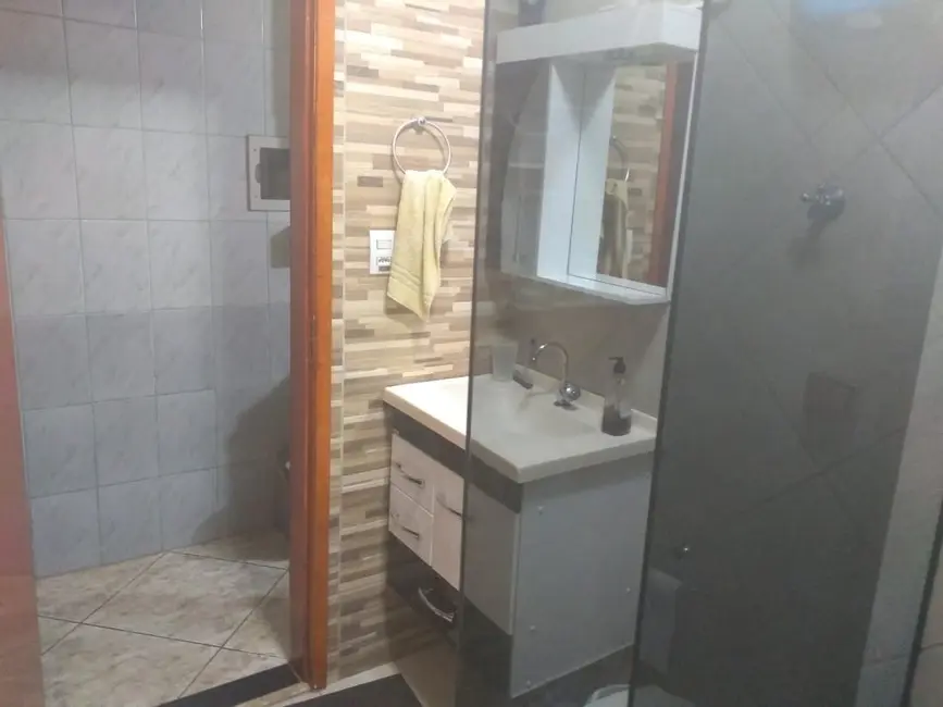 Foto 9 de Casa com 3 quartos à venda, 115m2 em Conjunto Residencial Araretama, Pindamonhangaba - SP