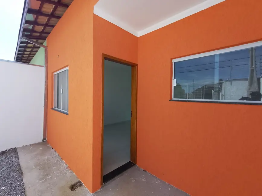Foto 2 de Casa com 3 quartos à venda, 84m2 em Jardim Oásis, Taubate - SP