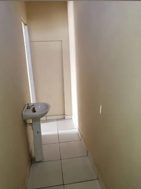 Foto 9 de Casa com 2 quartos à venda, 71m2 em Potim - SP