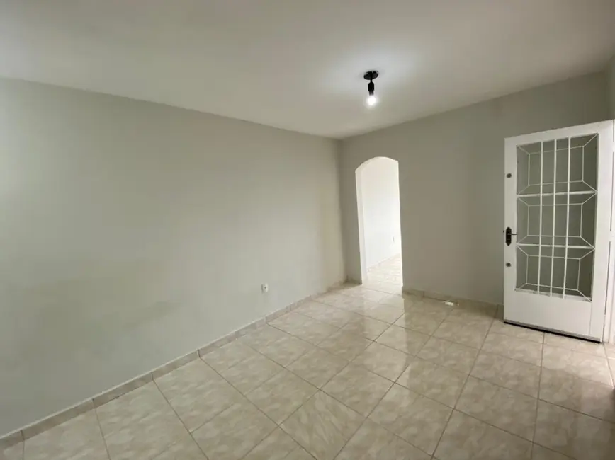 Foto 6 de Sobrado com 2 quartos à venda, 265m2 em Campos Elíseos, Taubate - SP