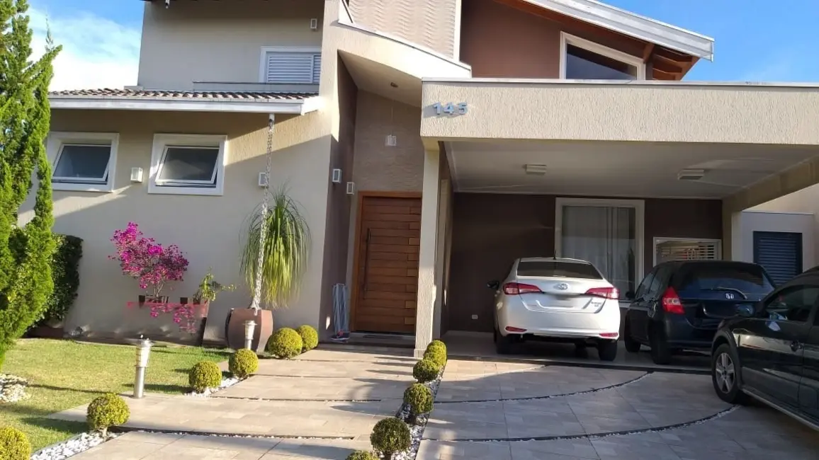 Foto 1 de Sobrado com 3 quartos à venda, 260m2 em Tremembe - SP