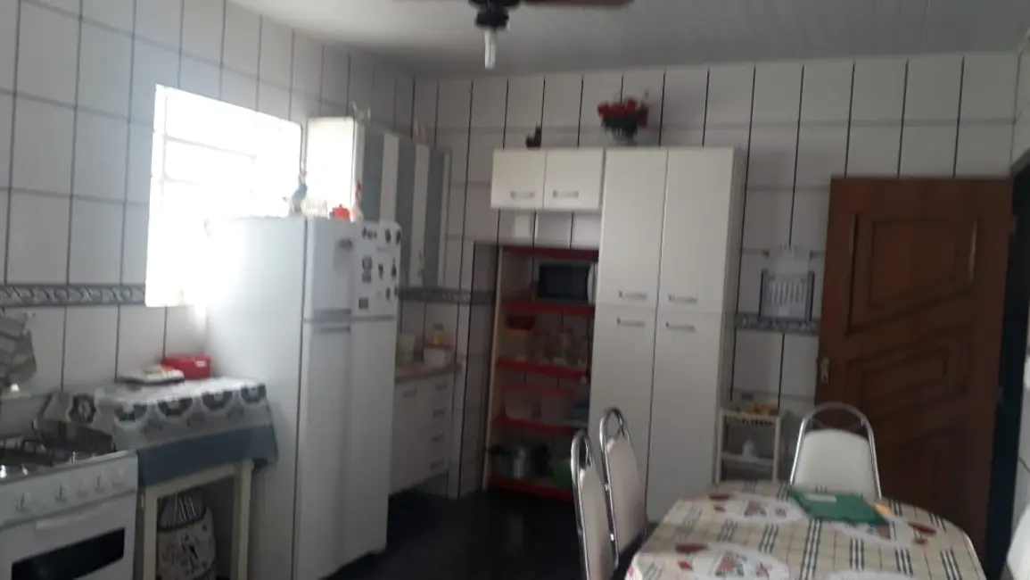 Foto 4 de Casa com 3 quartos à venda, 156m2 em Centro, Aparecida - SP