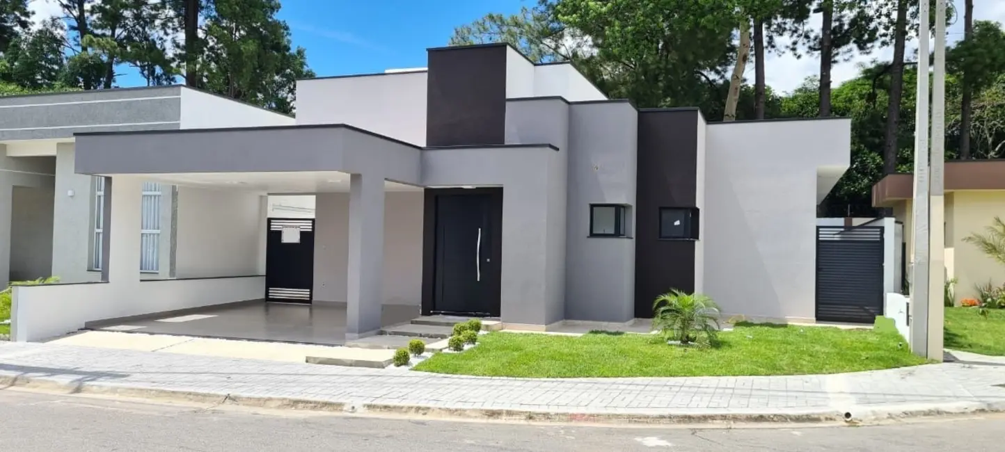 Foto 2 de Casa de Condomínio com 3 quartos à venda, 172m2 em Tremembe - SP