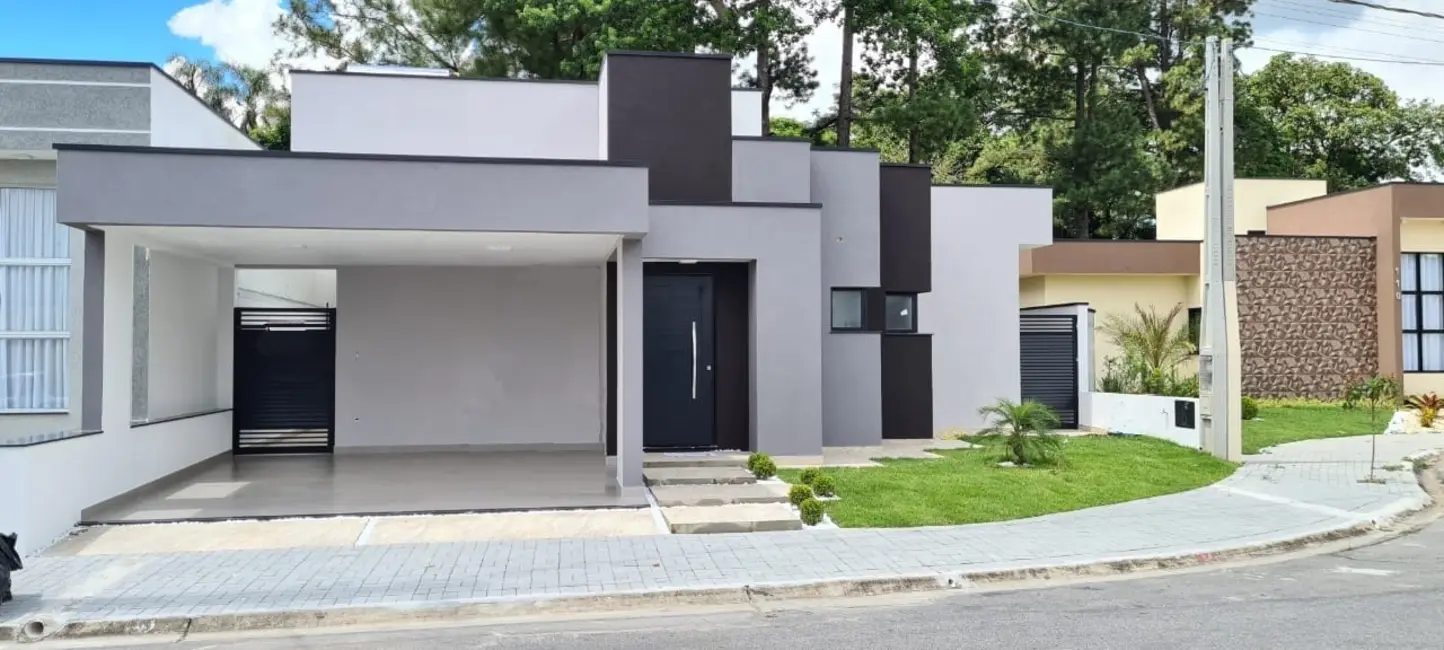 Foto 1 de Casa de Condomínio com 3 quartos à venda, 172m2 em Tremembe - SP