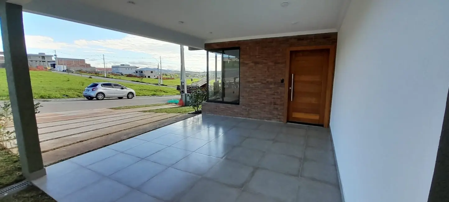 Foto 1 de Casa de Condomínio com 3 quartos à venda, 136m2 em Taubate - SP