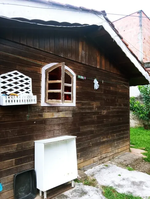 Foto 4 de Casa com 1 quarto à venda, 40m2 em Jaraguazinho, Caraguatatuba - SP