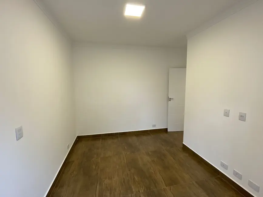 Foto 3 de Casa de Condomínio com 2 quartos à venda, 90m2 em Pindamonhangaba - SP