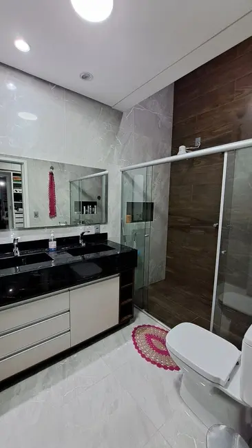 Foto 9 de Casa com 3 quartos à venda, 210m2 em Jardim Morumby, Taubate - SP