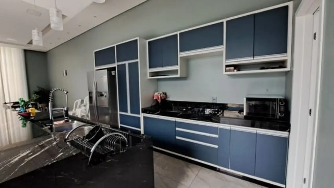 Foto 2 de Casa com 3 quartos à venda, 210m2 em Jardim Morumby, Taubate - SP