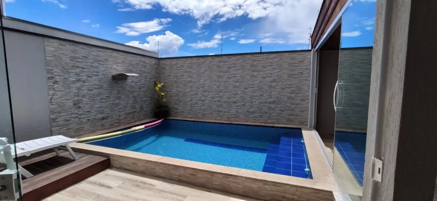 Foto 5 de Casa de Condomínio com 3 quartos à venda e para alugar, 256m2 em Bairro do Grama, Cacapava - SP