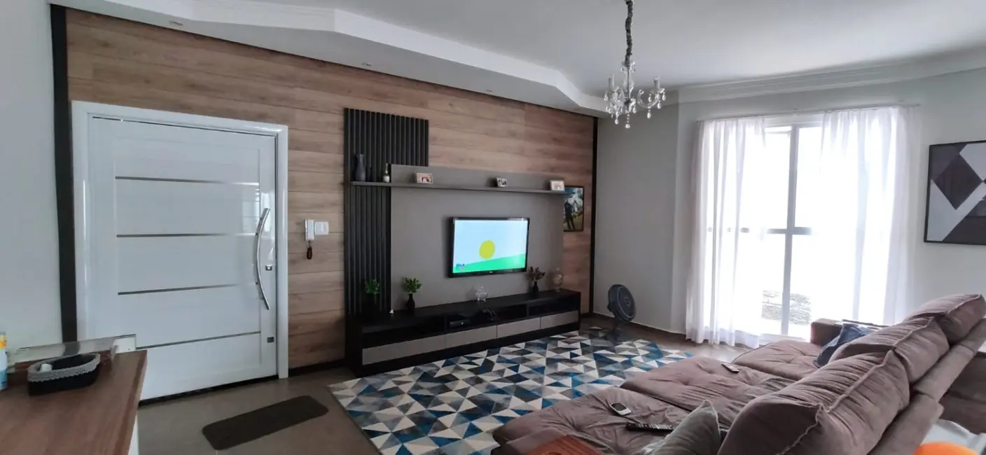 Foto 8 de Casa de Condomínio com 3 quartos à venda e para alugar, 256m2 em Bairro do Grama, Cacapava - SP