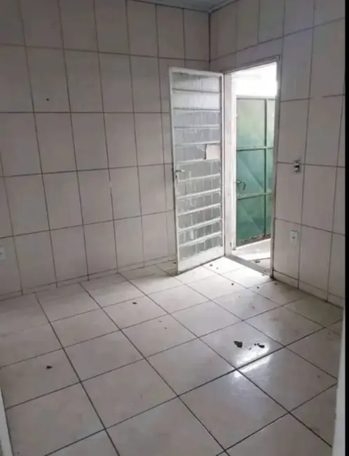 Foto 1 de Casa com 2 quartos à venda, 150m2 em Conjunto Residencial Araretama, Pindamonhangaba - SP