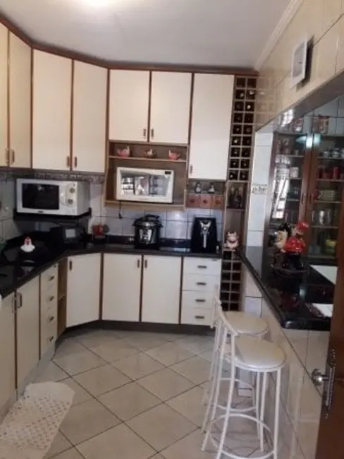 Foto 9 de Casa com 3 quartos à venda, 134m2 em Vila Rica, Pindamonhangaba - SP