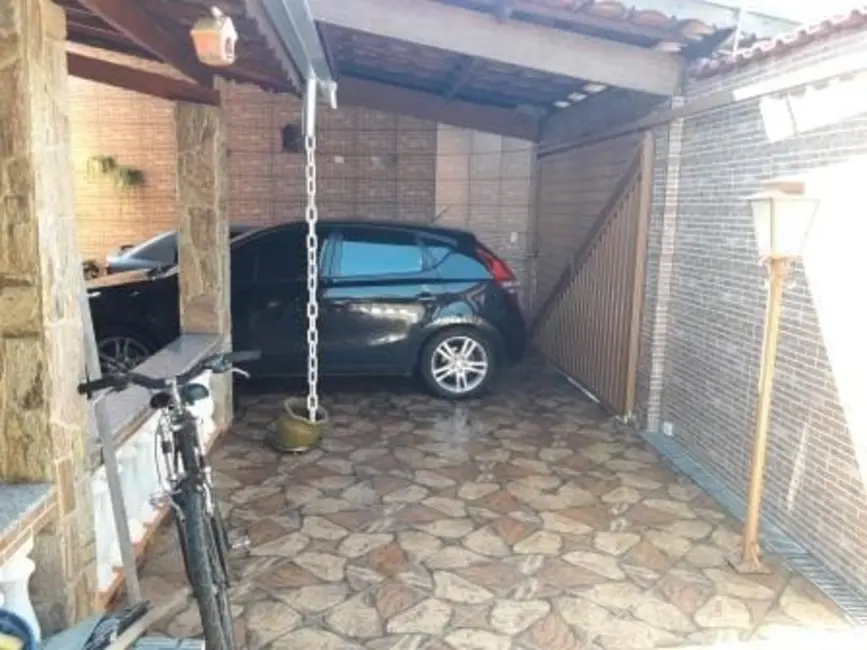 Foto 1 de Casa com 3 quartos à venda, 134m2 em Vila Rica, Pindamonhangaba - SP