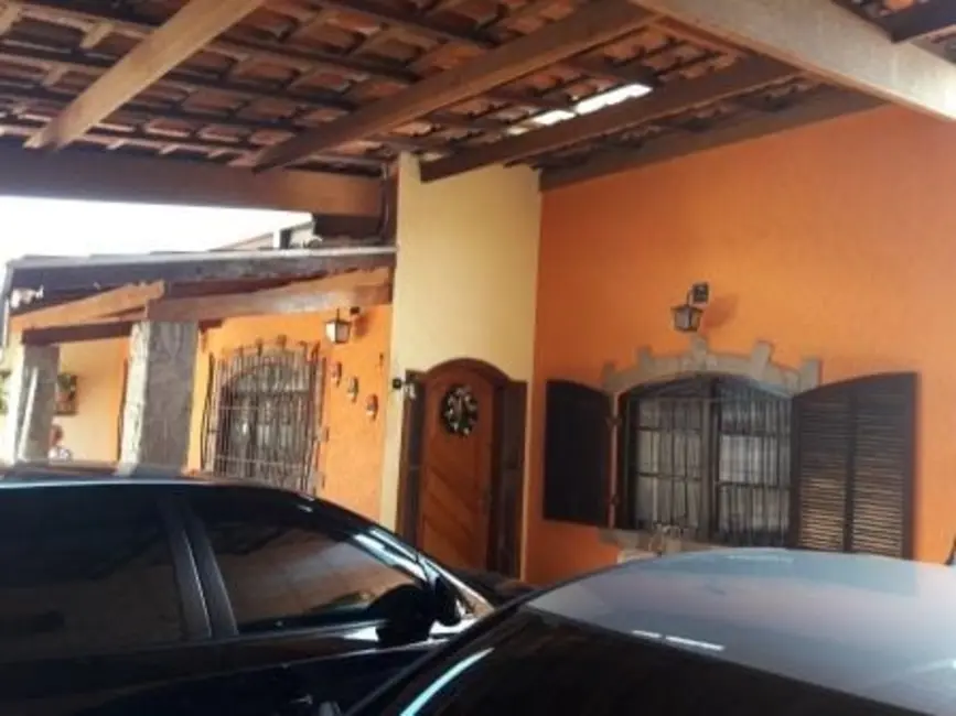 Foto 4 de Casa com 3 quartos à venda, 134m2 em Vila Rica, Pindamonhangaba - SP