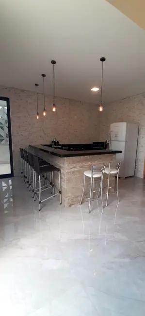 Foto 3 de Casa com 3 quartos à venda, 250m2 em Village Mantiqueira, Guaratingueta - SP
