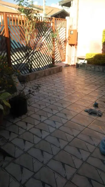 Foto 1 de Casa com 5 quartos à venda, 250m2 em Pindamonhangaba - SP