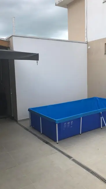 Foto 9 de Sobrado com 3 quartos à venda, 210m2 em Santana, Pindamonhangaba - SP