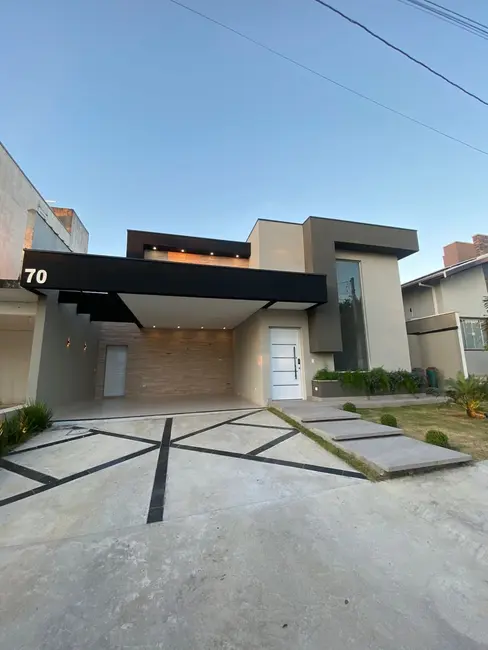 Foto 3 de Casa de Condomínio com 3 quartos à venda, 150m2 em Bairro do Grama, Cacapava - SP