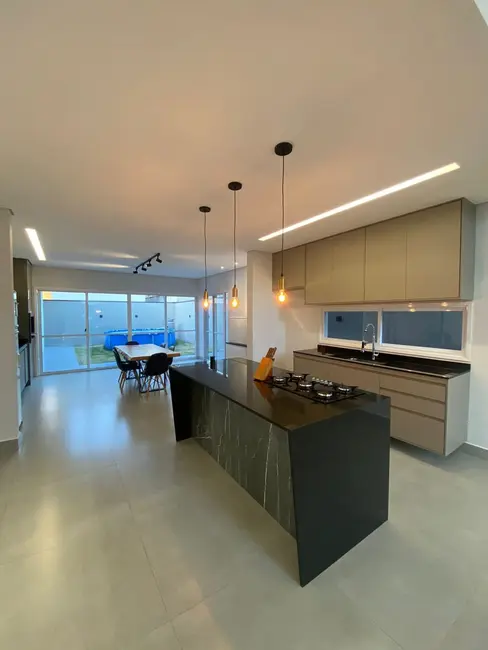 Foto 4 de Casa de Condomínio com 3 quartos à venda, 150m2 em Bairro do Grama, Cacapava - SP