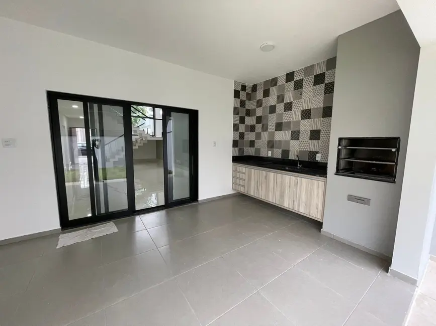 Foto 8 de Casa de Condomínio com 3 quartos à venda, 250m2 em Tremembe - SP