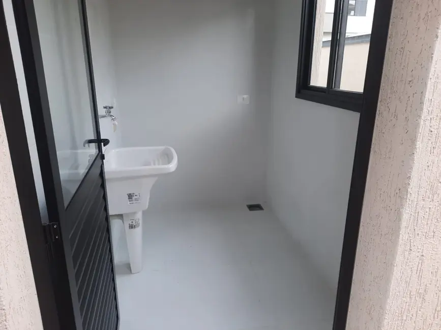 Foto 1 de Casa de Condomínio com 3 quartos à venda, 250m2 em Tremembe - SP