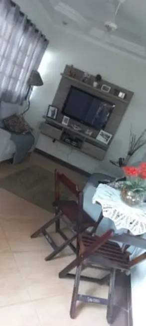 Foto 2 de Sobrado com 4 quartos à venda, 250m2 em Residencial San Marino, Taubate - SP