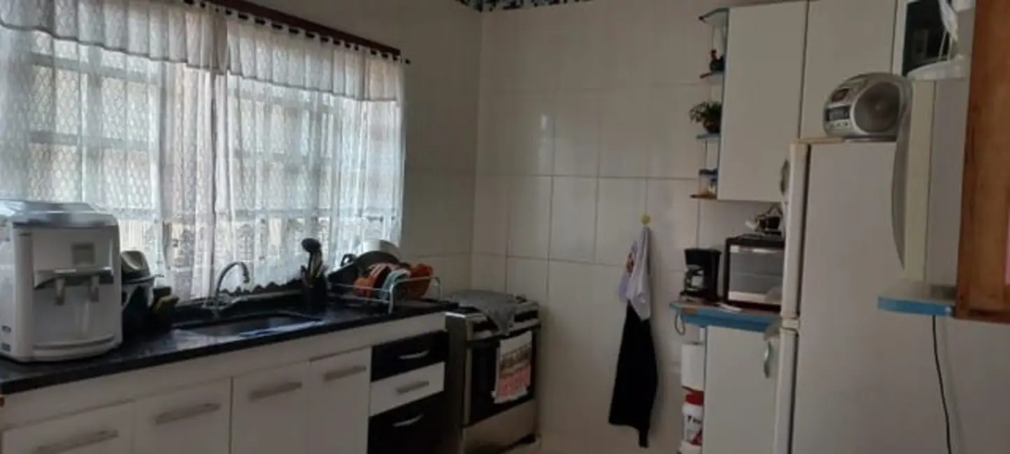 Foto 3 de Sobrado com 4 quartos à venda, 250m2 em Residencial San Marino, Taubate - SP