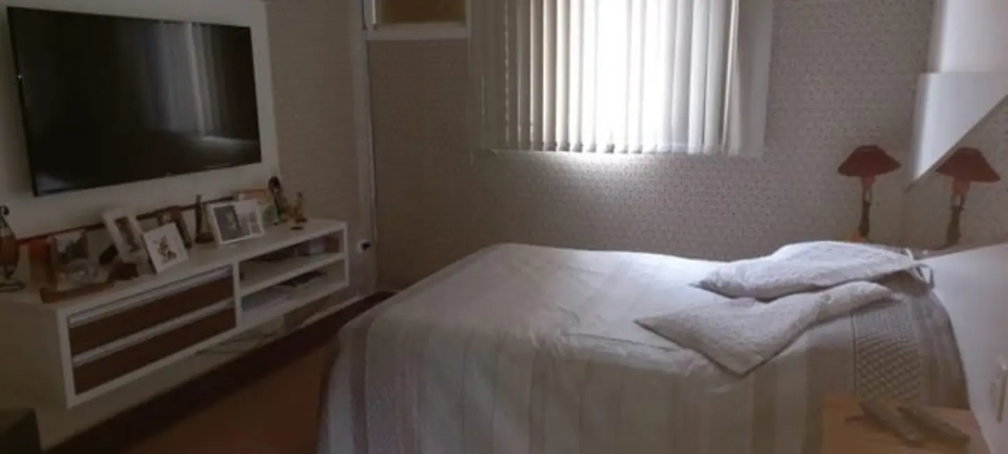 Foto 7 de Sobrado com 4 quartos à venda, 250m2 em Residencial San Marino, Taubate - SP