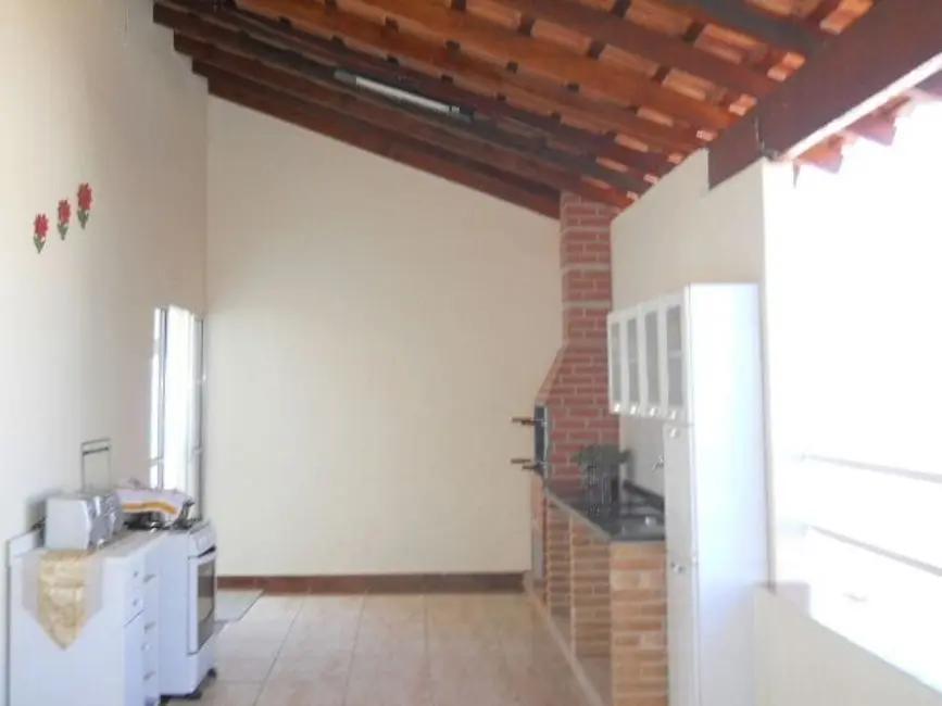 Foto 3 de Casa com 4 quartos à venda, 400m2 em Jardim Indepedência, Guaratingueta - SP