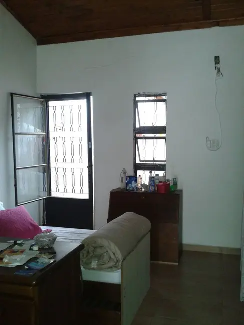 Foto 3 de Casa com 1 quarto à venda, 65m2 em Tremembe - SP