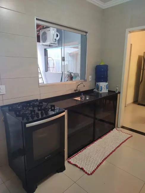 Foto 3 de Casa com 3 quartos à venda, 192m2 em Residencial Maricá, Pindamonhangaba - SP