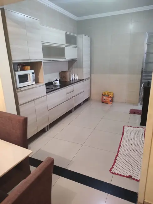 Foto 2 de Casa com 3 quartos à venda, 192m2 em Residencial Maricá, Pindamonhangaba - SP