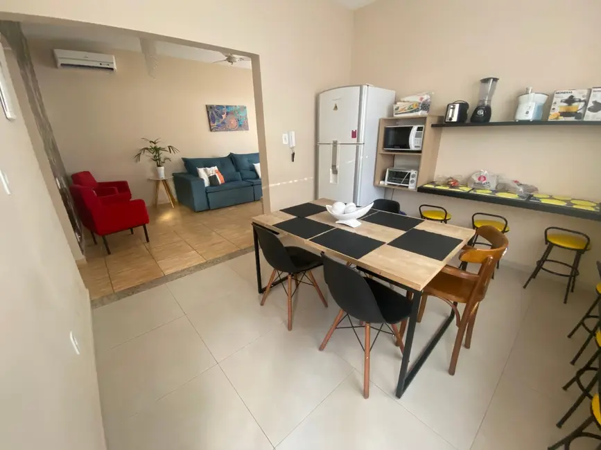 Casa com 4 quartos à venda, 300m2 em Aparecida - SP - imagem 8 Foto 8 de Casa com 4 quartos à venda, 300m2 em Aparecida - SP