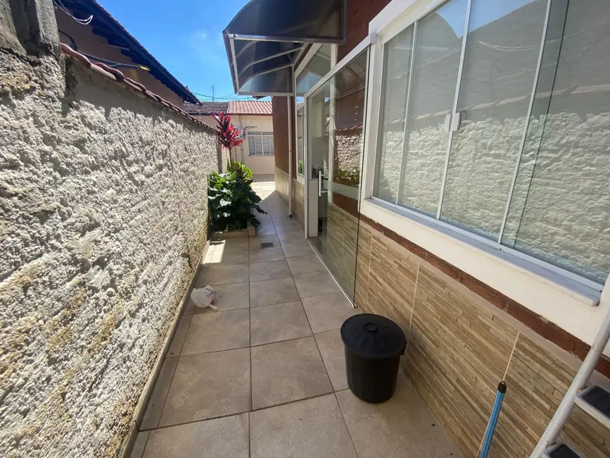 Casa com 4 quartos à venda, 300m2 em Aparecida - SP - imagem 6 Foto 6 de Casa com 4 quartos à venda, 300m2 em Aparecida - SP